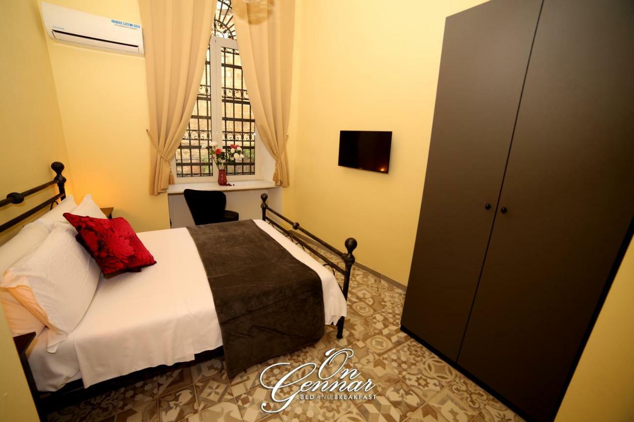 Bed and Breakfast On Gennar Napoli Esterno foto